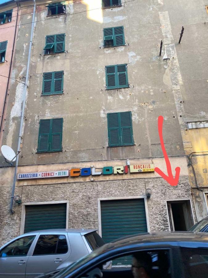 Una Stanza In Un Appartamento Genova Exterior foto